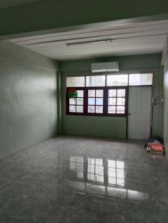 ขายอาคารพาณิชย์ 4 ชั้น หน้าโครงการบ้านฉางเพลส ระยอง ตรงข้ามหน้าอำเภอบ้านฉาง ทำเลดีติดถนสุขุมวิท เหมาะทำสำนักงาน ซื้อลงทุนให้เช่า บ้านพักอาศัย-202510111328561760164136508.jpg