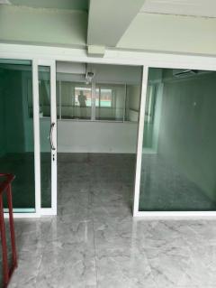 ขายอาคารพาณิชย์ 4 ชั้น หน้าโครงการบ้านฉางเพลส ระยอง ตรงข้ามหน้าอำเภอบ้านฉาง ทำเลดีติดถนสุขุมวิท เหมาะทำสำนักงาน ซื้อลงทุนให้เช่า บ้านพักอาศัย-202510111328581760164138165.jpg