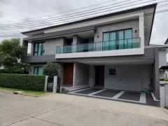 ให้เช่าบ้านเดี่ยว TheCityบางนา — บ้านหรูแปลงมุม 78 ตร.วา 351 ตร.ม. 4 ห้องนอน | 5 ห้องน้ำ ถนนเมน ใกล้ Mega Bangna เพียง 800 ม.