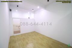 ขายอาคารพาณิชย์ 5 ชั้น รีโนเวทใหม่หมดทั้งหลัง ทำเลทองย่านสำเพ็ง ซอยวานิช 1 ใกล้วัดจักรวรรดิ์ เขตสัมพันธวงศ์ กรุงเทพฯ-202510121106581760242018160.jpg