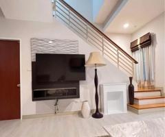 ให้เช่า ทาว์นโฮม สวยน่าอยู่ บ้านกลางเมือง พระราม9-วงแหวน  ตกแต่งสใตลล์ contemporary อยู่บนถนนกรุงเทพกรีฑา ใกล้ Wellington College -NTG232-202510122133171760279597409.jpg