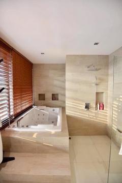 ให้เช่าบ้านเดี่ยวหรูหลังใหญ่ รัชดา 18 ห้วยขวาง บ้านตกแต่กพร้ออยู่ -NTG234-202510122237221760283442591.jpg