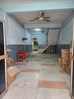 อาคารพาณิชย์ฯ - 1Bedroom2น้ำ ใหญ่ 16 ตารางวา 0 งาน 0 ไร่ 3900000 บ. ใกล้ - มินิบิ๊กซีแฉล้มนิมิตร - วัดจันทร์ใน - สำนักงานเขตบางคอแหลม - สำนักงานสรรพากรพื้นที่สาขาบางคอแหลม - โรงพยาบาลเจริญกรุงประชารักษ์ - แม็กซ์แวลู พระราม 3 - แม็คโคร ฟู้ดเซอร์วิส บา