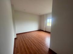 ขายถูกมาก!! บ้านเดี่ยวชั้นครึ่ง ที่ดิน 200 ตร.ว. หลังบ้านวิวทุ่งนาสวย ทำเลดี อ.องครักษ์ จ.นครนายก หลัง มศว.-202510131809361760353776929.jpg