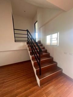 ขายถูกมาก!! บ้านเดี่ยวชั้นครึ่ง ที่ดิน 200 ตร.ว. หลังบ้านวิวทุ่งนาสวย ทำเลดี อ.องครักษ์ จ.นครนายก หลัง มศว.-202510131809381760353778016.jpg