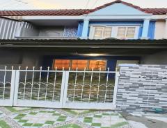 ขายหมู่บ้านปอผาสุขใกล้เซ็นทรัลเวสเกตติดถนนกาญจนาภิเษกตกแต่งใหม่  