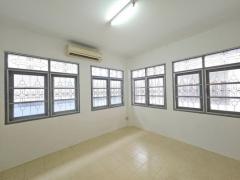 [ให้เช่า] FOR RENT TOWNHOUSE CHARANSANITWONG 13 / 2 bedrooms 2 bathrooms / 22 Sqw. 120 Sqm. **15,000** CLOSE TO MRT CHARAN 13 STATION-202510141037221760413042121.jpg