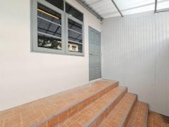 [ให้เช่า] FOR RENT TOWNHOUSE CHARANSANITWONG 13 / 2 bedrooms 2 bathrooms / 22 Sqw. 120 Sqm. **15,000** CLOSE TO MRT CHARAN 13 STATION-202510141037241760413044968.jpg
