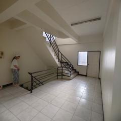 ขายตึกคลินิคหมอสุรชาติ ซื้อรีโนเวทเปิดคลินิคต่อได้ พร้อมอุปกรณ์ !!!-202510141044321760413472094.jpg