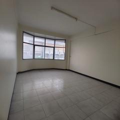 ขายตึกคลินิคหมอสุรชาติ ซื้อรีโนเวทเปิดคลินิคต่อได้ พร้อมอุปกรณ์ !!!-202510141044331760413473907.jpg