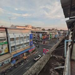 ขายตึกคลินิคหมอสุรชาติ ซื้อรีโนเวทเปิดคลินิคต่อได้ พร้อมอุปกรณ์ !!!-202510141044371760413477924.jpg