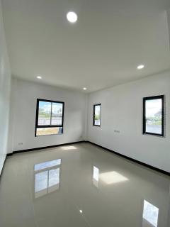 ขายบ้านกำแพงแสน ขายถูก สร้างใหม่ หลังใหญ่ ให้ที่ดินเยอะ เนื้อที่110ตรว. 3นอน 2น้ำ จอดรถได้หลายคัน-202510141116591760415419923.jpg