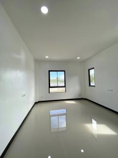 ขายบ้านกำแพงแสน ขายถูก สร้างใหม่ หลังใหญ่ ให้ที่ดินเยอะ เนื้อที่110ตรว. 3นอน 2น้ำ จอดรถได้หลายคัน-202510141117001760415420581.jpg