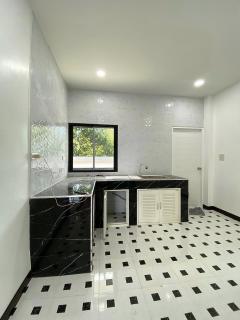 ขายบ้านกำแพงแสน ขายถูก สร้างใหม่ หลังใหญ่ ให้ที่ดินเยอะ เนื้อที่110ตรว. 3นอน 2น้ำ จอดรถได้หลายคัน-202510141117011760415421301.jpg