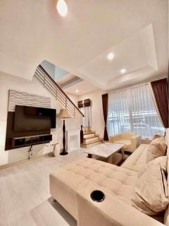 ให้เช่าทาวน์โฮม 3 ชั้น โครงการบ้านกลางเมืองพระราม 9 - วงแหวน ใกล้ Wellington College ใกล้ ARL บ้านทับช้าง MRTศรีกรีฑา  ให้เช่าทาวน์โฮม-3-ชั้น-โครงการบ้านกล