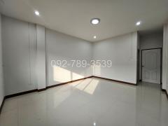 ขาย ให้เช่า ตึกแถว เมืองกำแพงเพชร ถนนราษฎร์รวมใจ ใกล้โรงพยาบาลกำแพงเพชร โรงเรียนเทศบาล2(วัดทุ่งสวน)-202510141551591760431919242.jpg