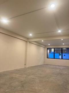 ให้เช่า อาคาร พาณิชย์ 4 ชั้นครึ่ง (ไม่รวมดาดฟ้า) ติดถนนสุขุมวิท คนพลุกพล่านทั้งวัน ติดรถไฟฟ้าBTSปุณณวิถี-202510141628551760434135732.jpg