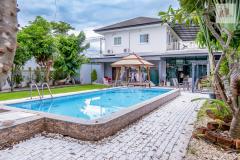 ขายบ้านเดี่ยว มีสระว่ายน้ำ ม.เย็นสิริ อ.เมืองร้อยเอ็ด หลังใหญ่ แถมเฟอร์นิเจอร์ทั้งหลัง พร้อมอยู่-202510141656171760435777028.jpg