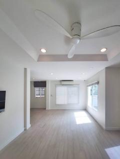 ให้เช่า  บ้านเดี่ยว เดอะ เซนโทร รัตนาธิเบศร์  ใกล้ MRT บางพลู ไลน์ไอดี ✅ @ibx7531n-202510142234131760456053038.jpg