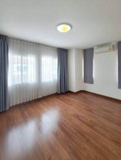 ให้เช่า  บ้านเดี่ยว เดอะ เซนโทร รัตนาธิเบศร์  ใกล้ MRT บางพลู ไลน์ไอดี ✅ @ibx7531n-202510142234161760456056679.jpg