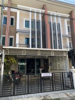 ทาวน์ อเวนิว ซิกซ์ตี้ วิภาวดี 60 /20.6 ตร.วา 3 ชั้น