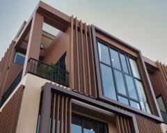 The Galeria64 ทาวน์เฮ้าส์แต่งครบ 3.5 ชั้น พร้อมลิฟท์ในตัว สุขุมวิท64