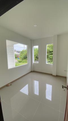 ขายบ้านแฝด สไตล์ Nordic วัดน้อยเจริญสุข ตำบลท่าพระยา อำเภอนครชัยศรี จังหวัดนครปฐม-202510151135221760502922395.jpg