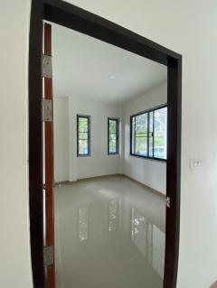 ขายบ้านแฝด สไตล์ Nordic วัดน้อยเจริญสุข ตำบลท่าพระยา อำเภอนครชัยศรี จังหวัดนครปฐม-202510151251351760507495615.jpg