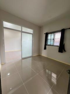 ขายบ้านเดี่ยว ชั้นเดียว หลังริม ม.พรภิรมย์ แกรนด์ มาบข่า อ.นิคมพัฒนา จ.ระยอง (HOUSE for SALE PORNBHIROM Mab Kha, Nikompattana, Rayong)-202510151609121760519352970.jpg