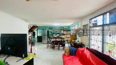 ขายบ้านครึ่งตึกครึ่งไม้2ชั้น ลำลูกกา ซ.จามร31ข ใกล้สนามกอล์ฟธูปเตมีย์ 56ตรว สงบ ร่มรื่น พร้อมอยู่-202510151623171760520197031.jpeg