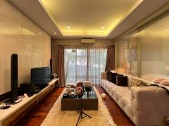 ขาย บ้านเดี่ยว 3 ชั้น แกรนด์ บางกอก บูเลอวาร์ด รัชดา - รามอินทรา 2 487 ตรม 95 ตรว ตกแต่งตามหลักฮวงจุ้ย ใกล้สระว่ายน้ำ หน้าโครงการ-202510152158011760540281535.jpg