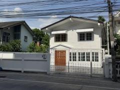 ให้เช่าบ้านเดี่ยว 2 ชั้น 45 ตร.ว. ถนนสุขุมวิท 105 เขตบางนา ใกล้ BTS แบริ่ง