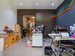 ให้เช่าทาวน์โฮม urban สาทร ใกล้ถนนราชพฤกษ์ เหมาะทำออฟฟิศ หรือ อยู่อาศัย ขนาด 26 ตรว มีเฟอร์นิเจอร์ตามรูป-202510161745551760611555280.jpg