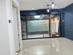 RM561 ให้เช่าทาวน์โฮม 3 ชั้น 5 สเตป พลัสซิตี้ปาร์คเอกมัย รามอินทรา พร้อมเข้าอยู่-202510161855481760615748822.jpg