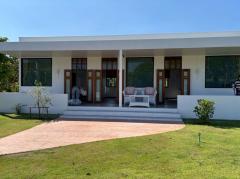 ขายที่ดิน 5 ไร่ พร้อมบ้านพักสไตล์รีสอร์ท ติดคลองสวย พร้อมโอน บ้านแพ้ว 4 ตำบลหลักสาม สมุทรสาคร -202510171207241760677644861.jpg