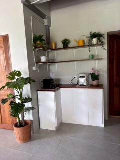 ขายที่ดิน 5 ไร่ พร้อมบ้านพักสไตล์รีสอร์ท ติดคลองสวย พร้อมโอน บ้านแพ้ว 4 ตำบลหลักสาม สมุทรสาคร -202510171207281760677648509.jpg