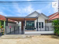 ขาย บ้านเดี่ยว 1ชั้น ย่านหนองจอก รีโนเวทใหม่ แถมเฟอร์ฯจัดเต็ม มบ.อมรพันธ์ ถ.เลียบวารี15 หนองจอก คู้ขวา พร้อมอยู่