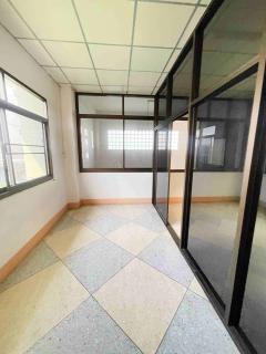 ขายด่วน!! ออฟฟิศ 4 ชั้น พร้อมโกดัง ทำเลดี ใกล้ฟิวเจอร์พาร์ค รังสิต  -202510171607271760692047089.jpg