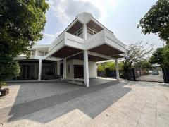 ให้เช่า บ้านเดี่ยว หลังมุม 4 นอน สุขุมวิท 71 ซอยปรีดีพนมยงค์ 14 ใกล้ BTS พระโขนง 340 ตรว 2 ชั้น