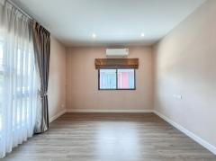 ให้เช่า  บ้านเดี่ยว เดอะ เซนโทร รัตนาธิเบศร์  ใกล้ MRT บางพลู ไลน์ไอดี ✅ @ibx7531n-202510172124261760711066425.jpg