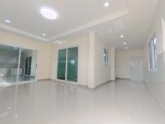 ขายถูก บ้านเดี่ยว หมู่บ้านลภาวัน 21 ต่อเติมเต็มพื้นที่ รีโนเวทใหม่ทั้งหลัง 6 นอน 3 น้ำ  -202510181501341760774494704.jpg