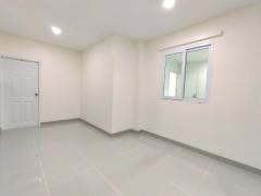 ขายถูก บ้านเดี่ยว หมู่บ้านลภาวัน 21 ต่อเติมเต็มพื้นที่ รีโนเวทใหม่ทั้งหลัง 6 นอน 3 น้ำ  -202510181501351760774495783.jpg