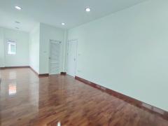 ขายถูก บ้านเดี่ยว หมู่บ้านลภาวัน 21 ต่อเติมเต็มพื้นที่ รีโนเวทใหม่ทั้งหลัง 6 นอน 3 น้ำ  -202510181501381760774498548.jpg