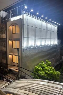 ให้เช่าอาคารพาณิชย์ 4.5 ชั้น 450 ตร.ม. ถนนสุขุมวิท เขตพระโขนง ใกล้ BTS ปุณณวิถี