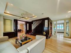 ให้เช่าบ้านเดี่ยว บ้านหมู่บ้านบ้านลาดพร้าว Exclusive ซ.โยธินพัฒนา11 ทำเลถนนเลียบด่วนเอกมัย รามอินทรา (N.1899)