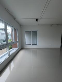 ขายโฮมออฟฟิศ 4 ชั้น ติดถนนใหญ่กิ่งแก้ว – The Terminal สุวรรณภูมิ จังหวัดสมุทรปราการ-202510201353311760943211612.jpg