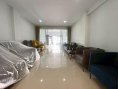 ขายโฮมออฟฟิศ 3 ชั้น ซิตี้เซนส์ วัชรพล ซอยวัชรพล ถนนรามอินทรา หลังเพลินนารี่มอลล์#LB07 - 001118-202510211415101761030910321.jpg