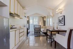 ขายดาวน์ คอนโดติดชายหาด Grand Florida Pattaya 53 ตร.ม ชั้น1 มีจากุซซี่ส่วนตัว (ริมสระใหญ่) ใกล้คลับเฮ้าส์ ตกแต่งครบ