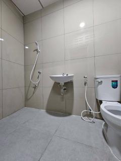 ให้เช่าอาคารพานิชย์ 6 ชั้น 2 คูหา สาทร รีโนเวทใหม่พร้อมเข้าอยู่ (N.1906)-202510221134521761107692828.jpg