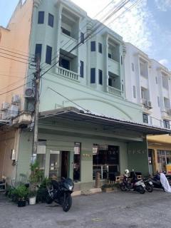 ขายอาคารพาณิชย์ภูเก็ต 4 ชั้น 2 คูหา ทำค้าขาย เดินทางสะดวก แปลงมุม